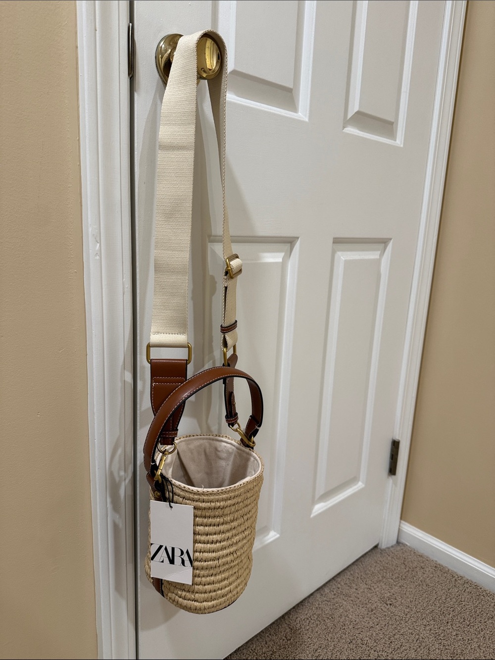 ZARA Cream and Brown Straw Bucket Crossbody Bag